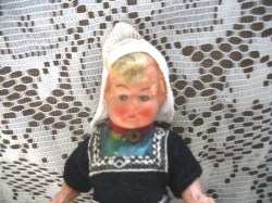 DUTCH COMPO DOLL FORELOCK MAIN_02